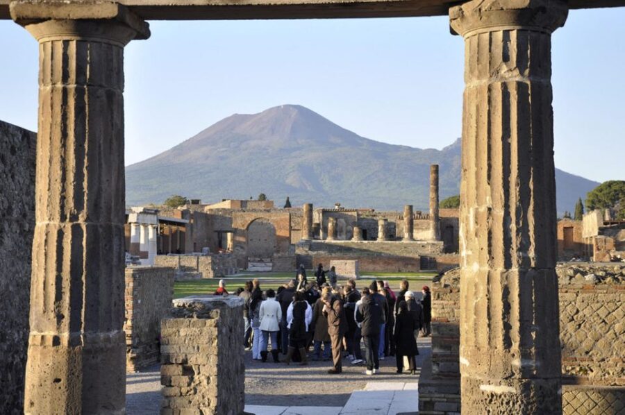 From Sorrento: Pompeii by Train With Vesuvius & Guided Tour
