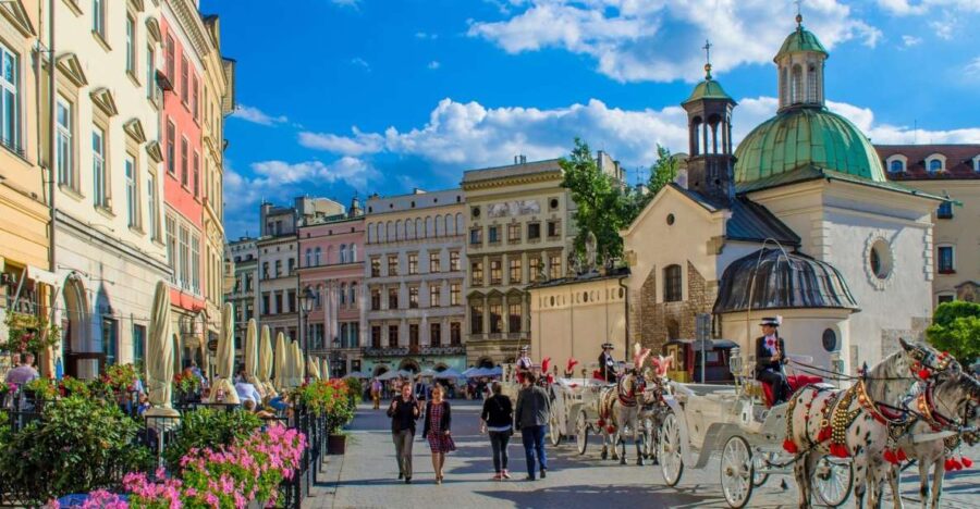 From Wroclaw: Krakow & Wieliczka Salt Mine Tour