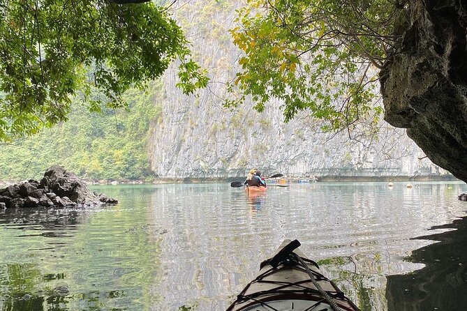 Full-Day Small Group Guided Kayaking Tour With Lunch in Cat Ba