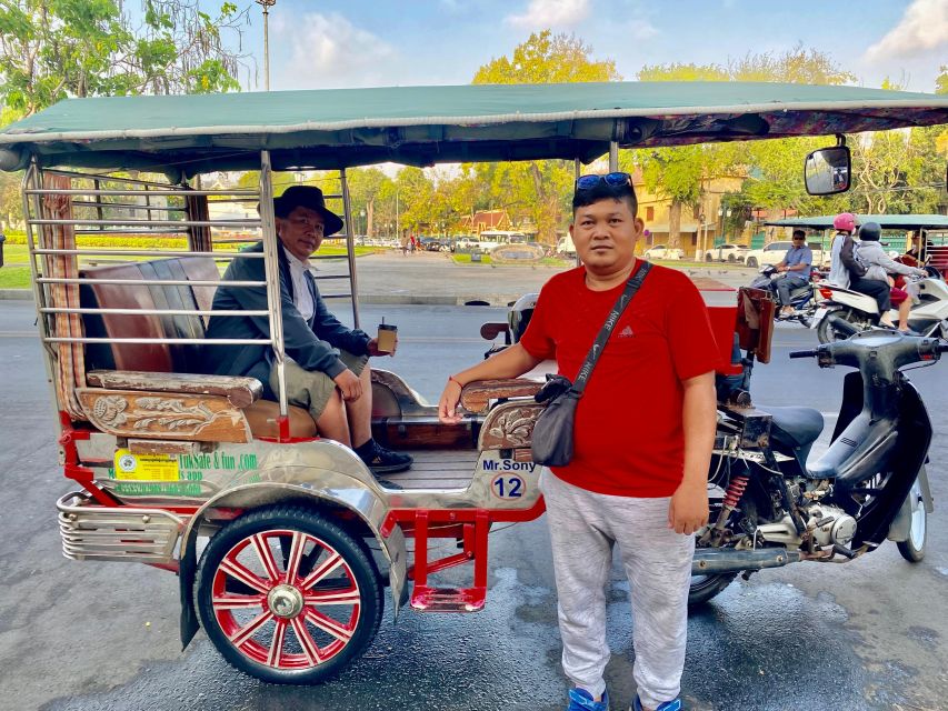 Full Day Tour in Phnom Penh by Tuk Tuk