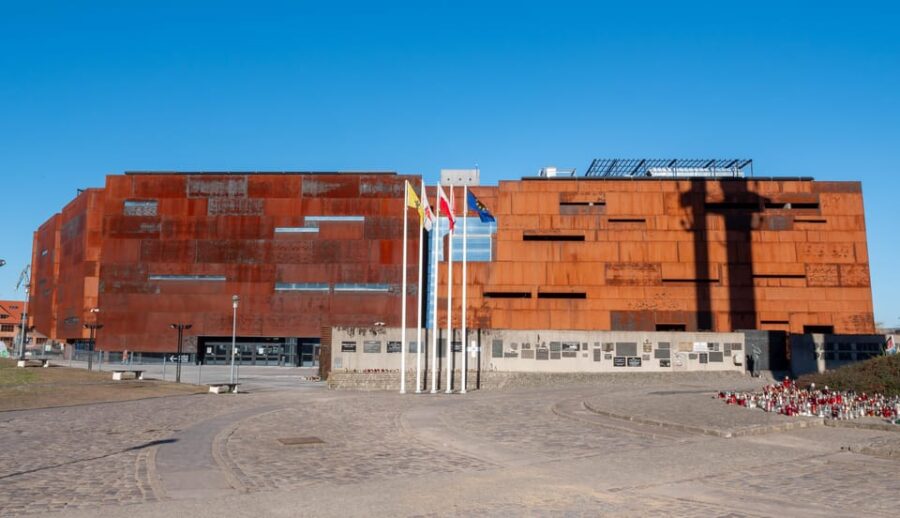 Gdansk: European Solidarity Centre Guided Tour