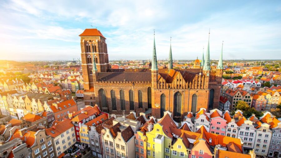 Gdansk Jewish History Tour With Synagogue and Cemetery