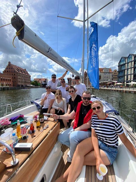 Gdańsk: Motlawa and Port Yacht Cruise With Prosecco