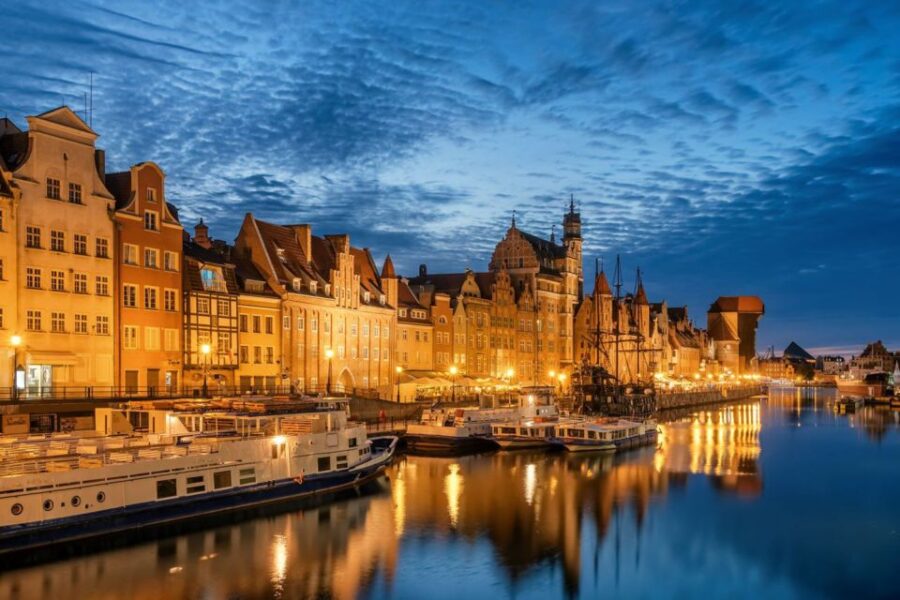 Gdansk: Small Group Evening Walking Tour - Tour Overview