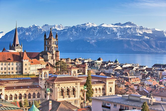 Geneva to Lausanne, Montreux and Château Chillon Private Tour