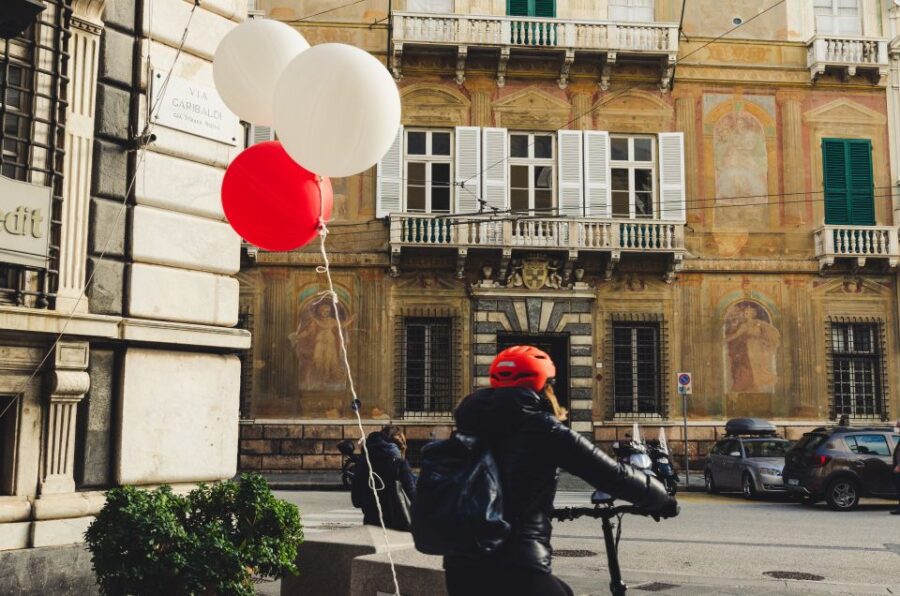 Genoa: Historical Center Photography Walking Tour With Snack - Tour Overview