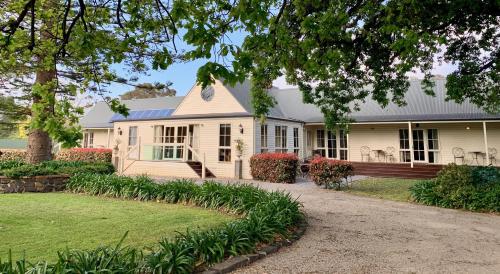 Glen Isla House Bed & Breakfast Phillip Island - Beachfront Property and Location