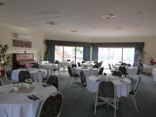 Glenelg Motel - Location and Proximity