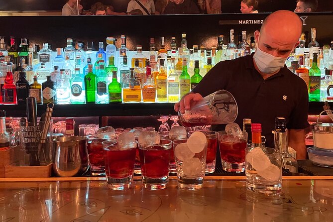 Go Out Like a Local, Pub Crawl / Tour in Raval – Barcelona