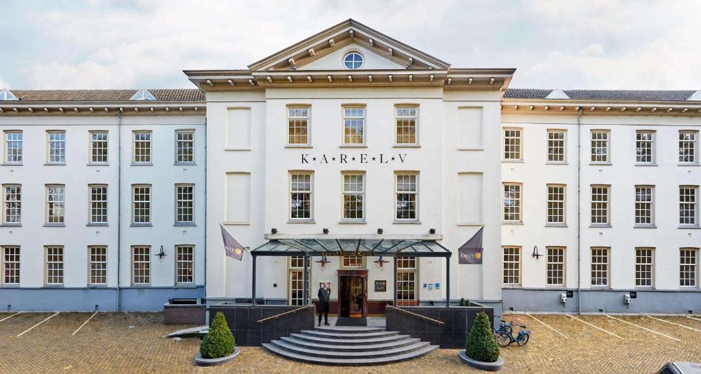 Grand Hotel Karel V Review