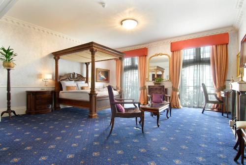 Grand Royale Hyde Park - Hotel Overview