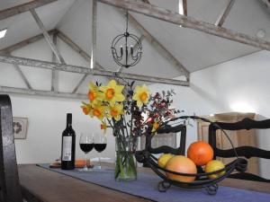 Grape Pickers Cottage - Property Location and Highlights