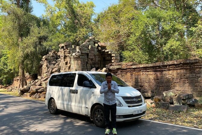 Ground Transfer/ Minivan/ Phnom Penh to Siem Reap