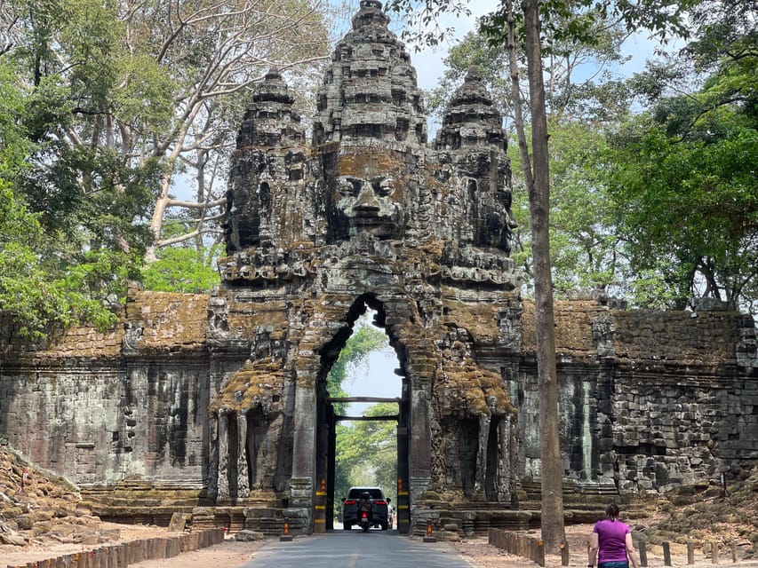 Guided Tour of Angkor Wat, Bayon, Ta Prohm, and Banteay Srei