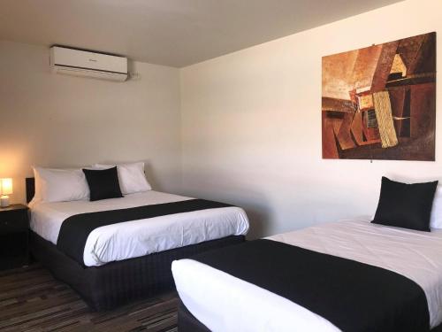 Guiding Star Motel & Hotel - Hotel Overview