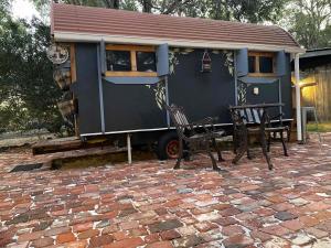 Gypsy Van Tiny House With Unique Outdoor Bathroom, WIFI & Firepit - Property Overview and Location