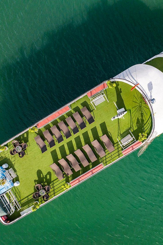 Ha Noi : Ha Long Bay 5-Star Cruise With Kayak & Buffet Lunch