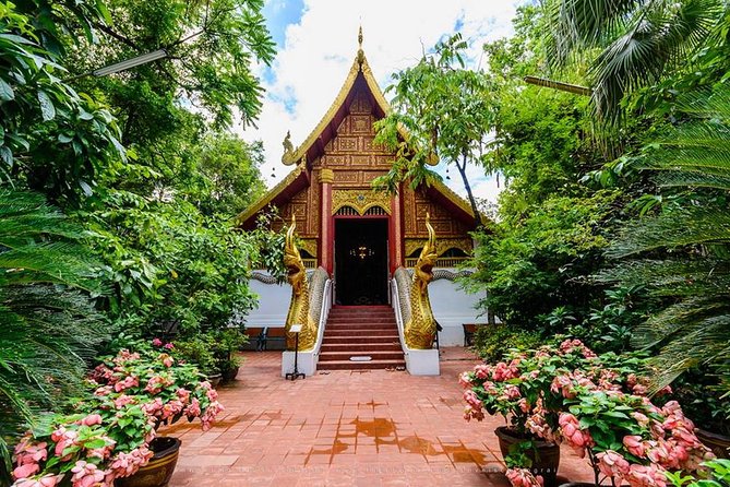 Half Day Chiang Rai City Tour With White Temple & Wat Phra Kaew