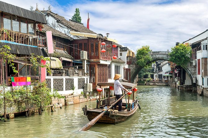 Half Day Shanghai Tour to Zhujiajiao Water Town