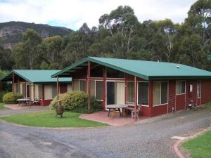 Halls Gap Valley Lodges - Location and Accessibility