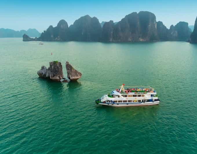 Halong Bay 5* Cruise With Buffet, Cave Explore& Titop Island