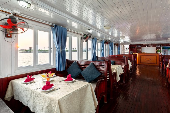 Halong Bay Cruise Day Trip: Visit Thien Cung Cave, Kayaking & Lunch - Best Price