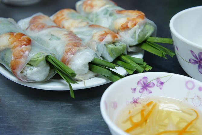 HANOI FOOD TOUR With A Real Foodie: FOOD+DRINK+LOCAL LIFE+CULTURE