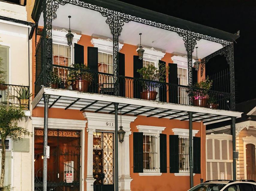Haunted History: NOLA Ghost & Voodoo Trek