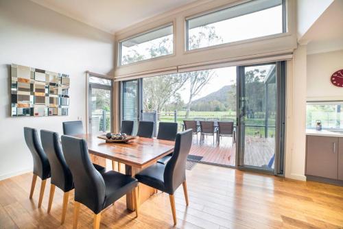 Hemley House Luxury in Halls Gap Review