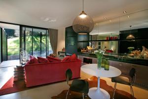 Hepburn at Hepburn - Luxurious Accommodations