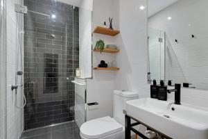Heritage Luxury Apartment-Footy & CBD - Property Overview