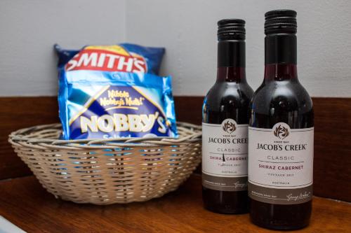 Highlander Hotel Bar Kitchen Rooftop Review