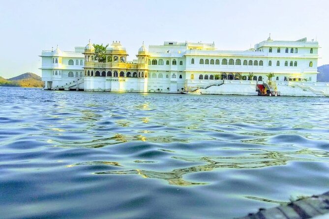 Highlights of Udaipur : a Private Guided Tour