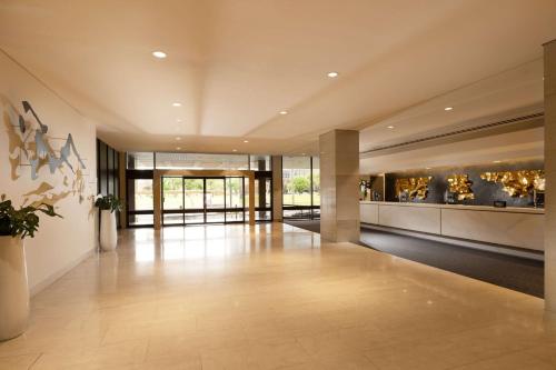 Hilton Adelaide - Location and Accessibility