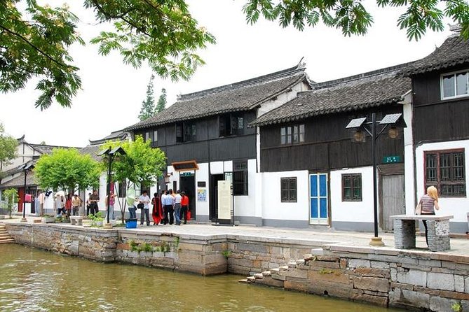 Hire a Car With Driver to Zhujiajiao Town 8 Hours Service