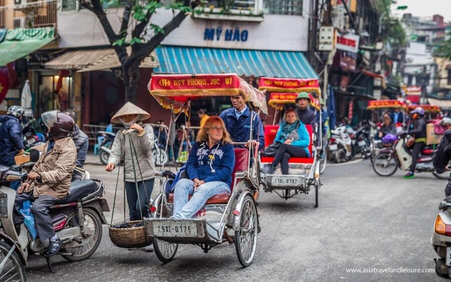 Ho Chi Minh City Cyclo Tour With English Speaking Guide