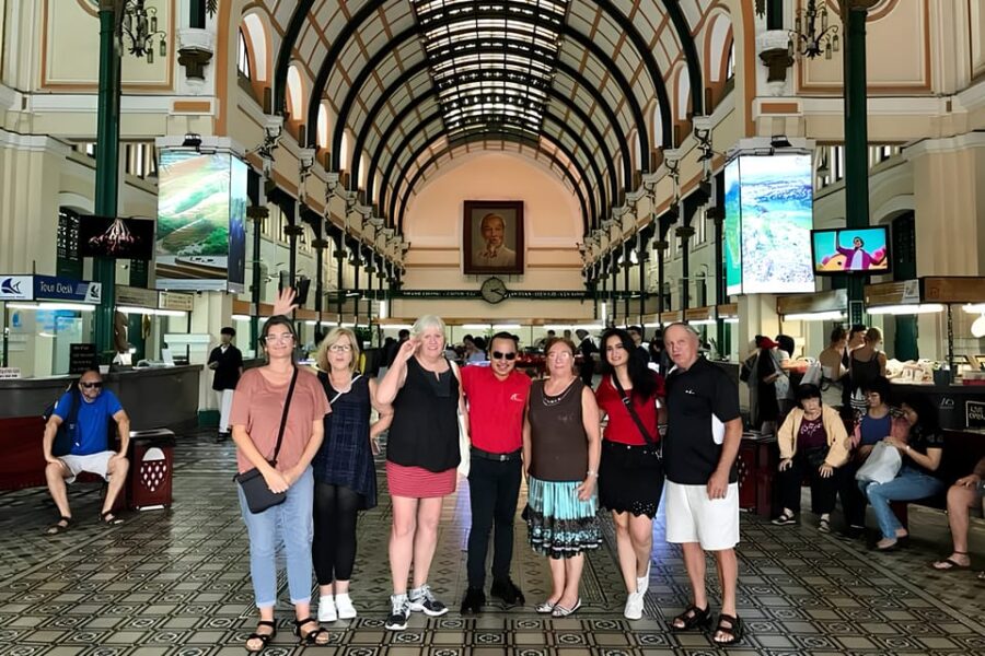 Ho Chi Minh: Guided Walking Tour of Saigon Highlights