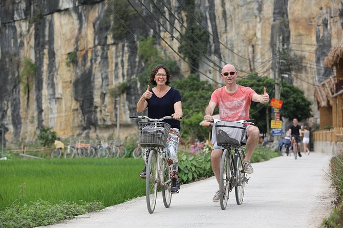 Hoa Lu – Tam Coc Luxury Small Group 1d: Limousine Bus, Biking, Boat Trip, Lunch