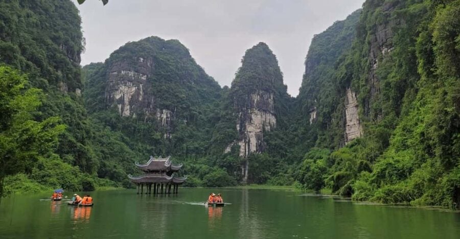 Hoa Lu – Trang An – Unique 1 Day Tour