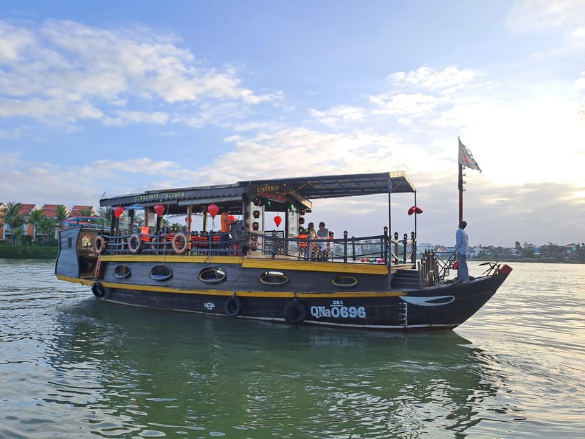 Hoi An: Sunset Dinner Cruise With Hotel Pickup