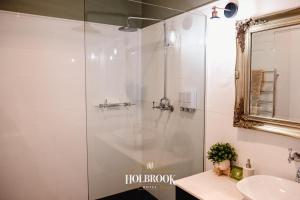 Holbrook Hotel - Hotel Overview and Location