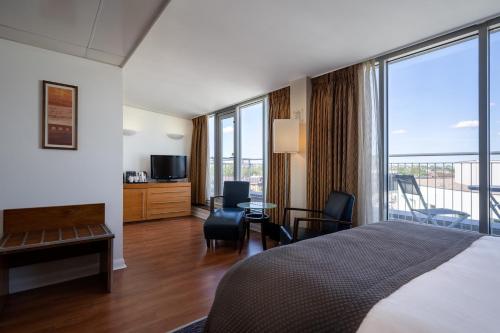 Holiday Inn London Camden Lock, an IHG Hotel - Hotel Overview and Location