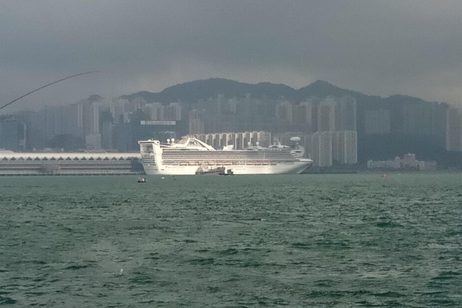 Hong Kong MiniBus Transfer: Hotel / Cruise Terminal and Airport
