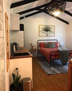 Hopkins Homestead Farm Stay Studio - Property Overview