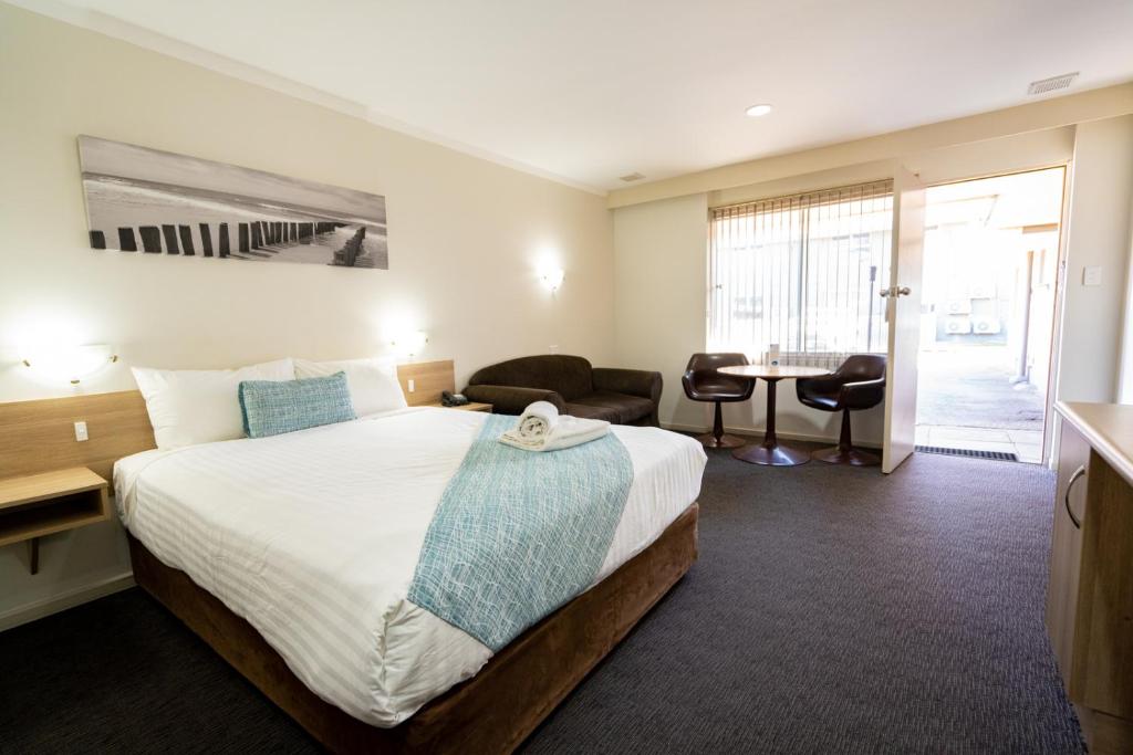 Hospitality Esperance SureStay Collection by Best Western Review