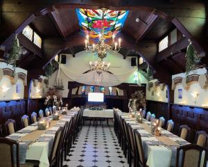 Hotel American - Hotel Overview