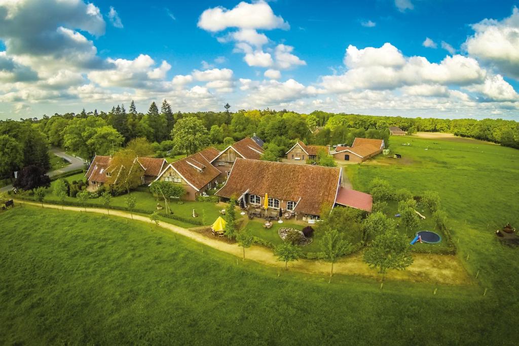 Hotel B&B Erve Bruggert - Overview