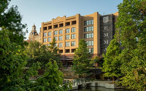 Hotel Emma at Pearl on the Riverwalk - Hotel Overview