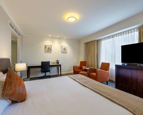 Hotel Grand Chancellor Adelaide - Hotel Overview and Location