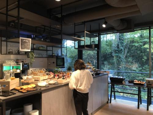 Hotel New Kit - Hotel Overview